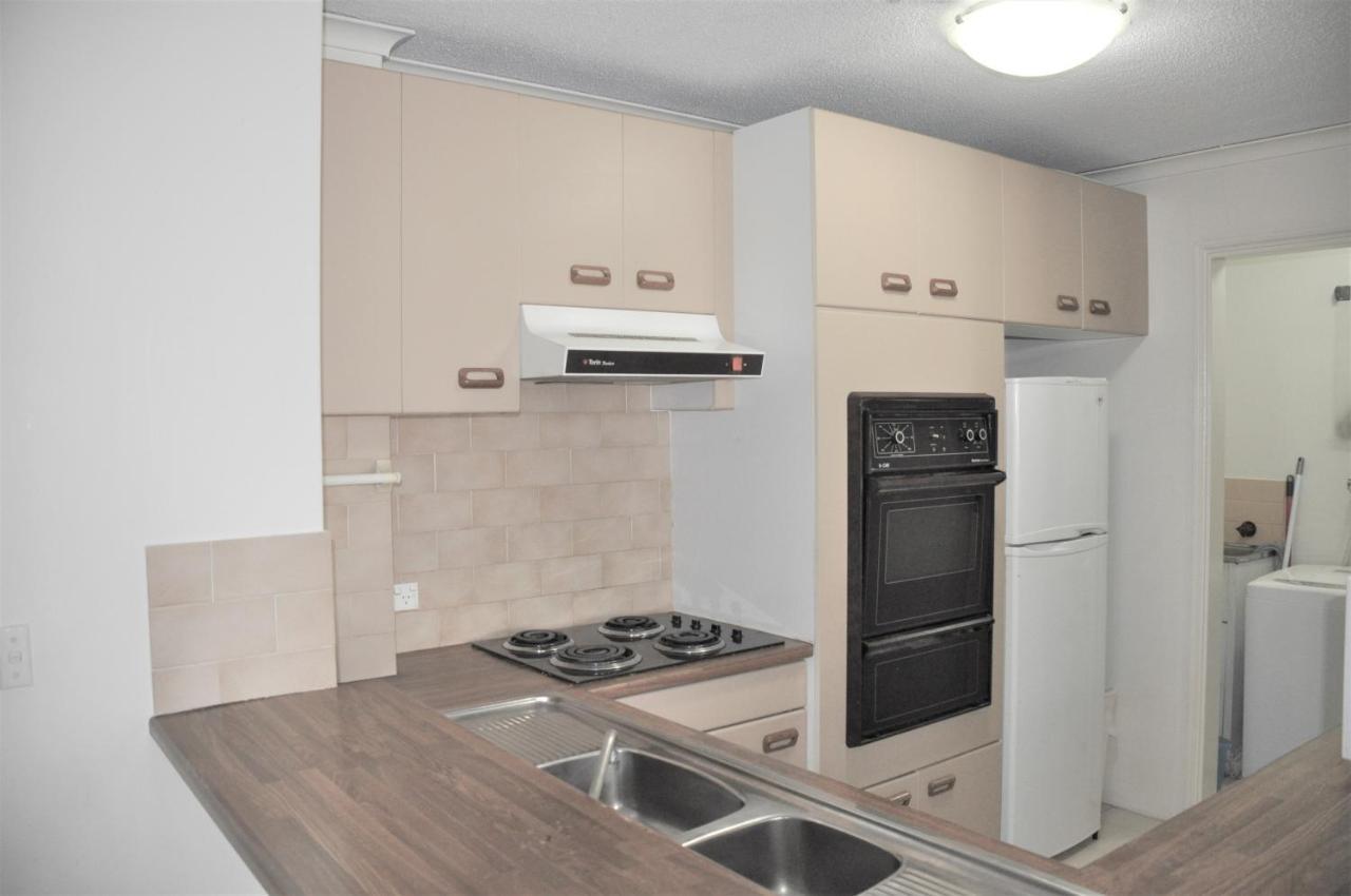Accommodation Sydney - Kent Street Sydney Cbd Top Floor 2 Bedroom Apartment With Balcony Bagian luar foto
