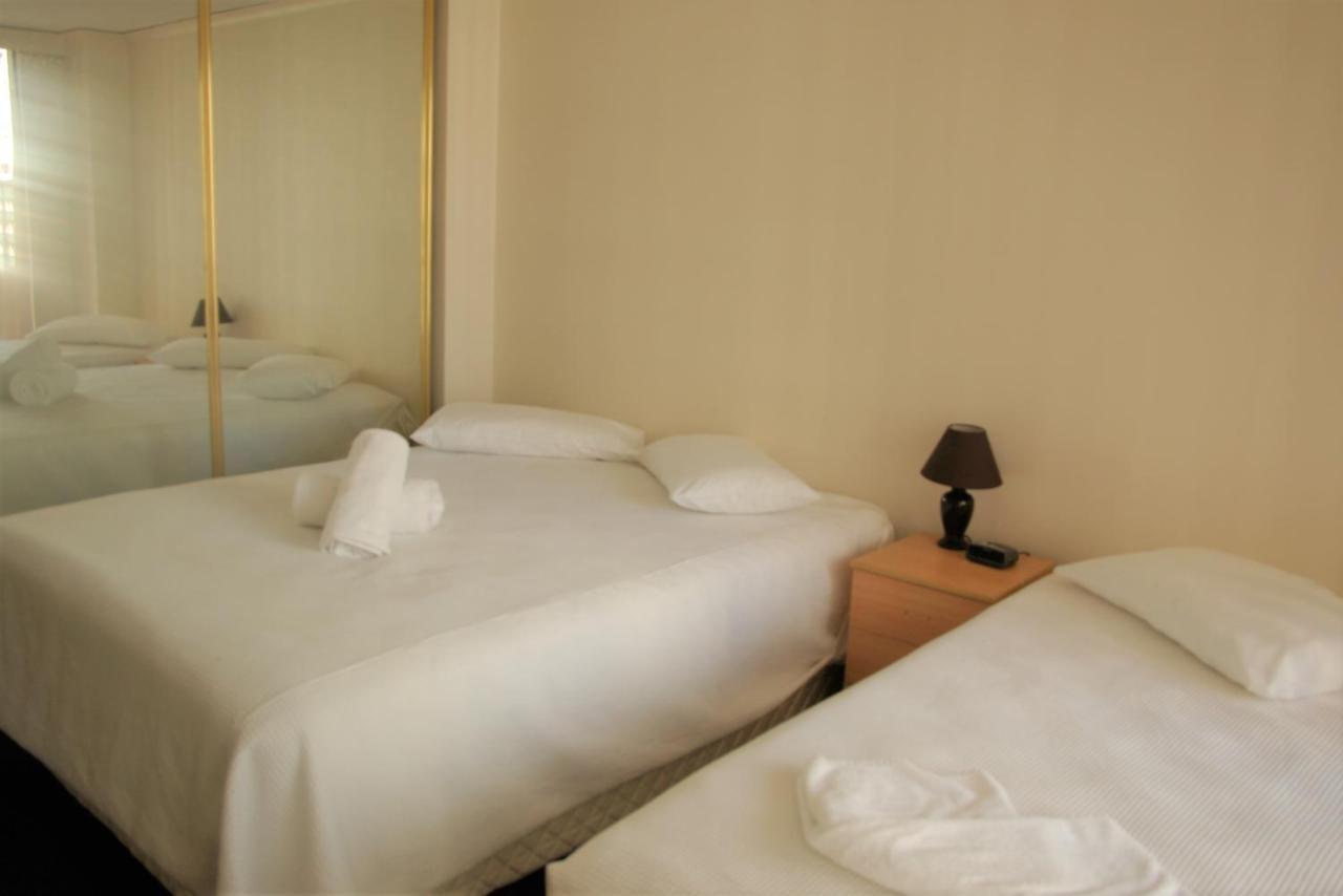 Accommodation Sydney - Kent Street Sydney Cbd Top Floor 2 Bedroom Apartment With Balcony Bagian luar foto