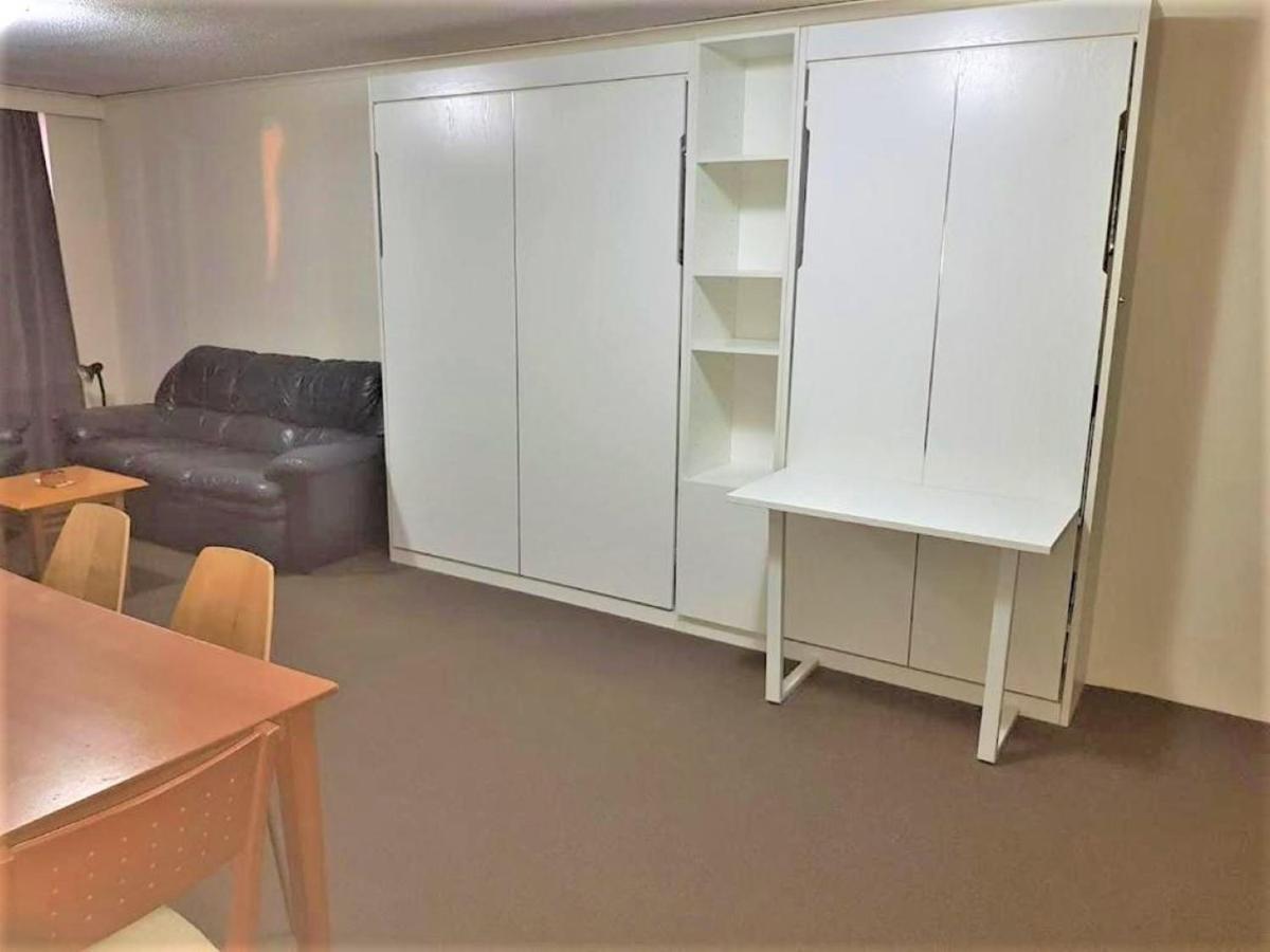 Accommodation Sydney - Kent Street Sydney Cbd Top Floor 2 Bedroom Apartment With Balcony Bagian luar foto